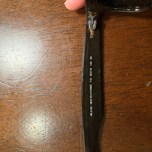 Ray-Ban New Wayfarer Classic sunglasses (RB2132 710 55-18) - Picture 2 of 12